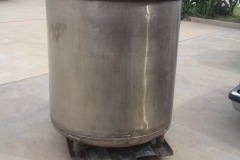 Process Components Miscellaneous Stainless Mixing Tank Before Cleaning